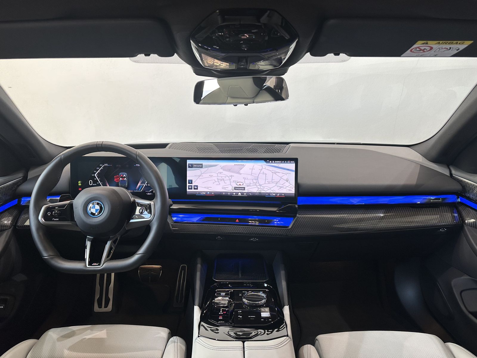 Fahrzeugabbildung BMW i5 eDrive40 Glasdach Bowers & Wilkins