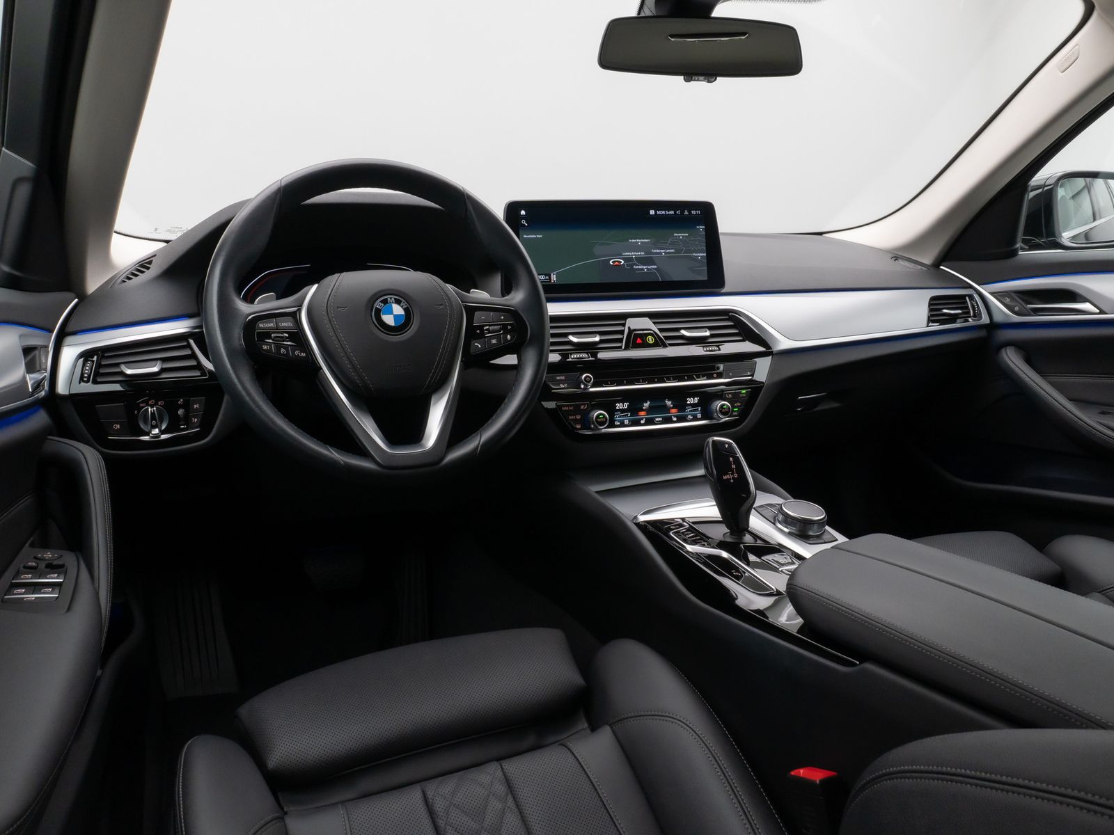 Fahrzeugabbildung BMW 530d xD Kamera HUD 4xKlima Komfort Alarm Sport
