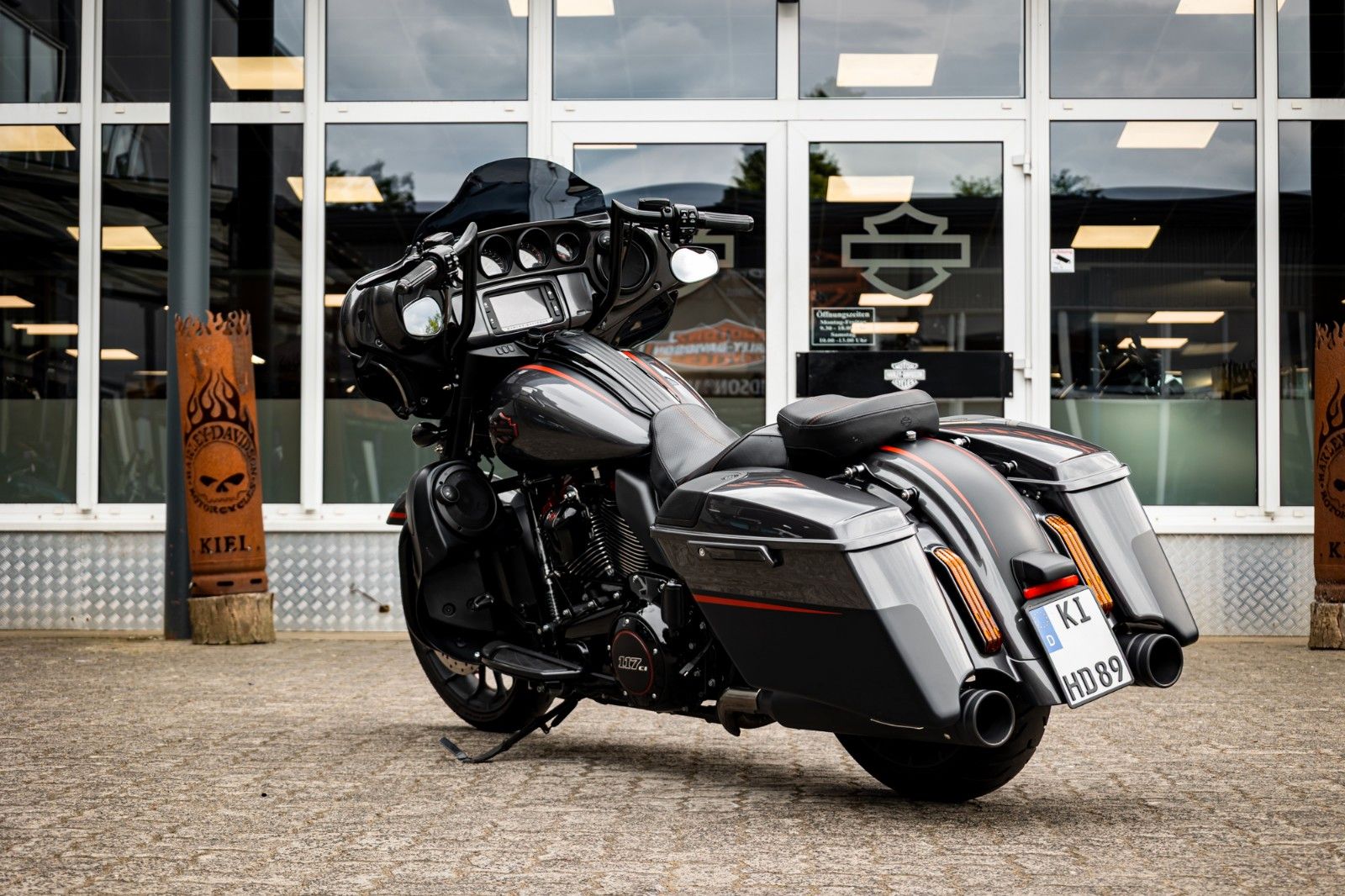 Fahrzeugabbildung Harley-Davidson CVO STREET GLIDE 117 FLHXSE - KESSTECH