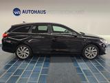 Hyundai i30 cw Passion + *81KW*AHK*LED*RFK*NAVI*SH*TEMP* - Hyundai i30 Passion mit Diesel-Antrieb