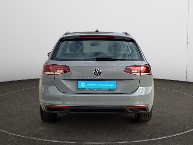 Volkswagen Passat Variant 2.0 TDI DSG Business Navi Pano HU foto 4