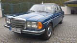 Mercedes-Benz  W123  280E Sondermodell - Mercedes-Benz 280 mit Benzin-Antrieb: Limousine, W123