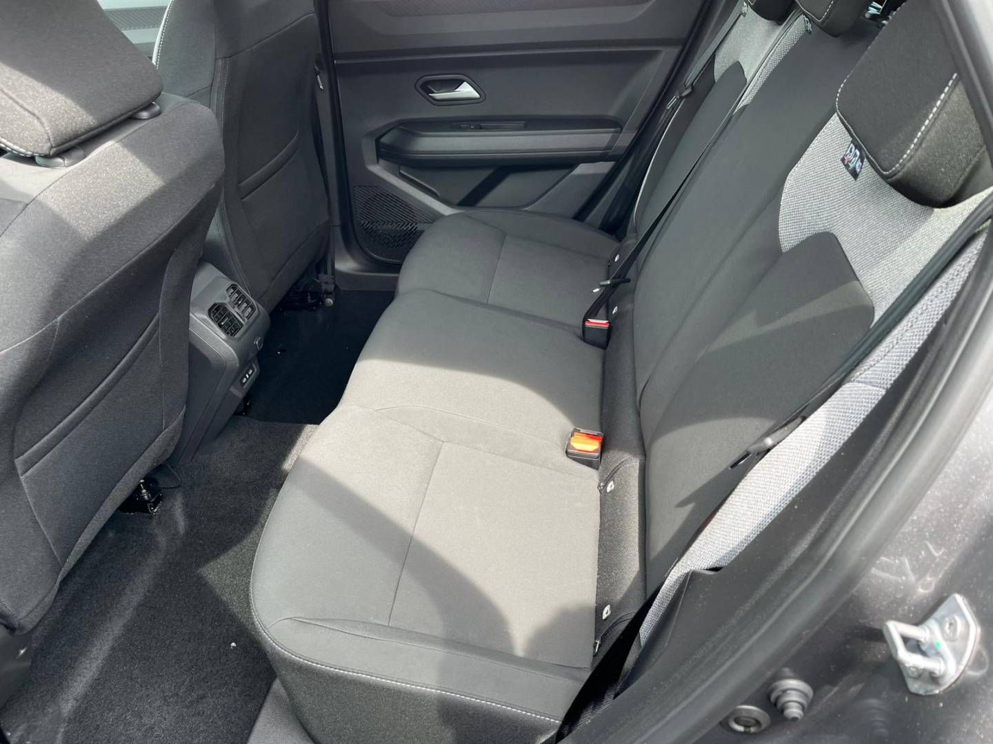 Fahrzeugabbildung Dacia Bigster Journey TCe 140