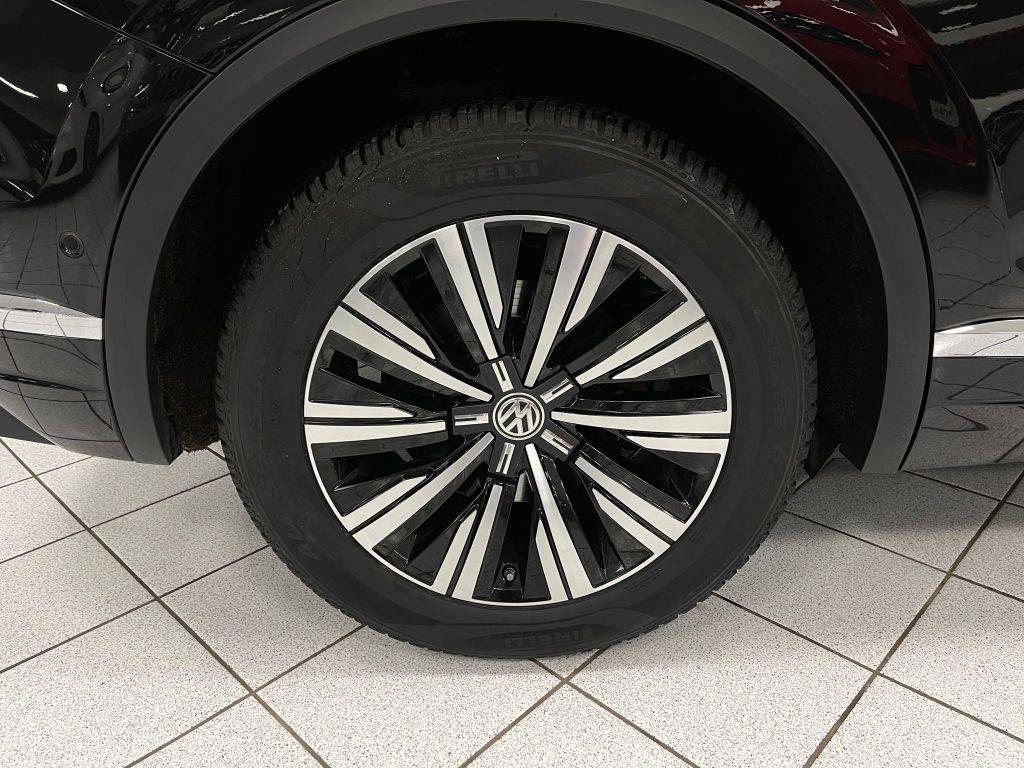 Volkswagen Touareg 3.0 TDI Elegance 4M*Matrix*Pano*Luftfed.