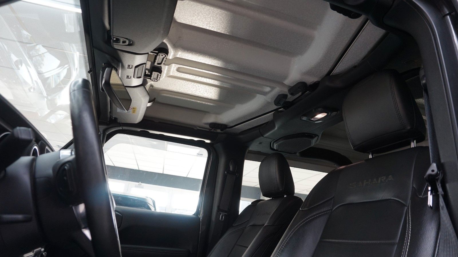 Fahrzeugabbildung Jeep Wrangler Unlimited Sahara TÜV neu Cabrio