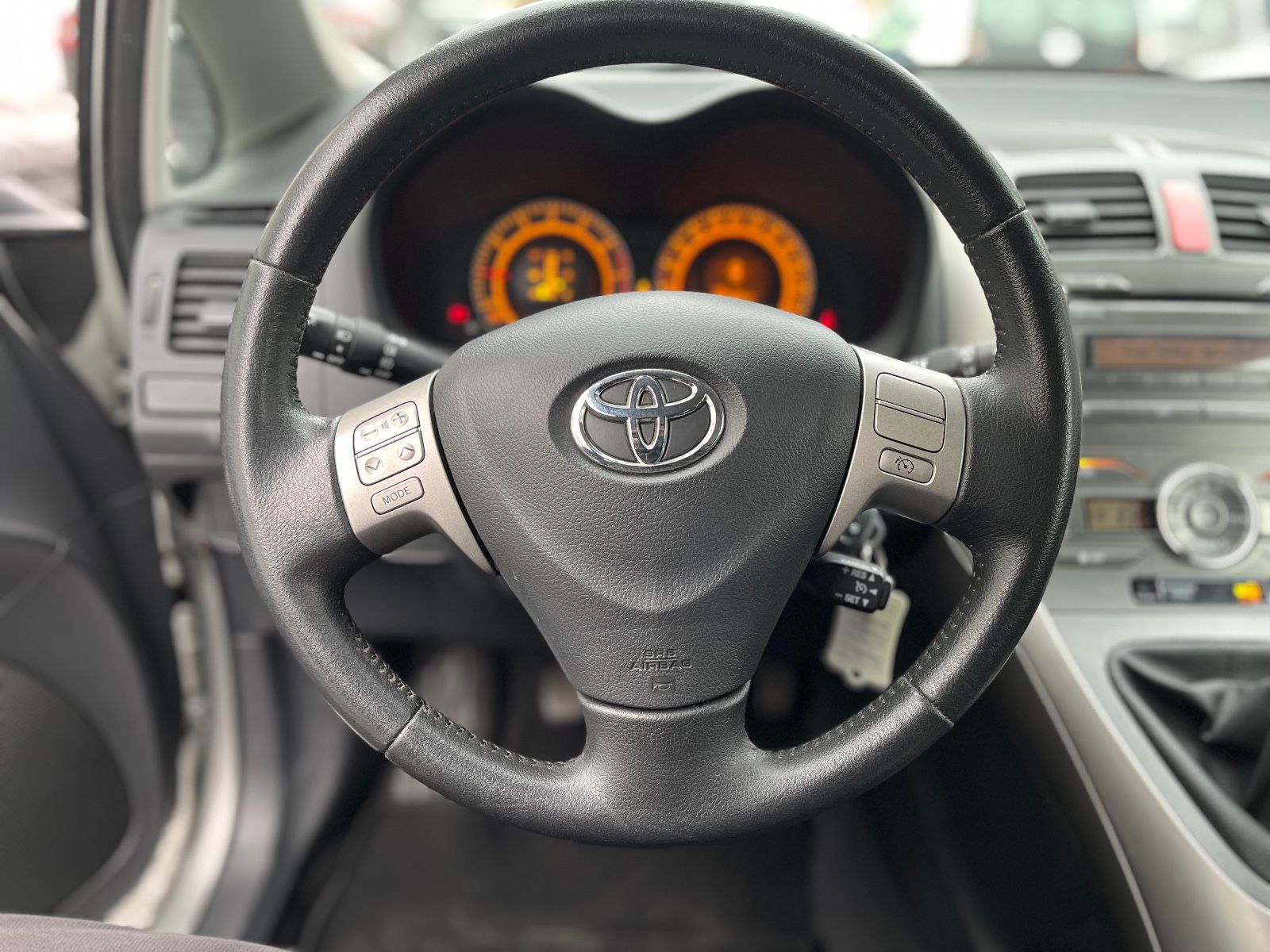 Auris Sol*Klimaauto*Elektr. Fenster*8-Fach bere*