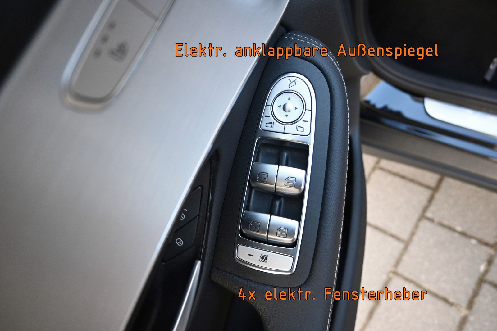 Fahrzeugabbildung Mercedes-Benz GLC 300 4MAT. °AHK°AMG INTERIEUR°SOUND°KAMERA°