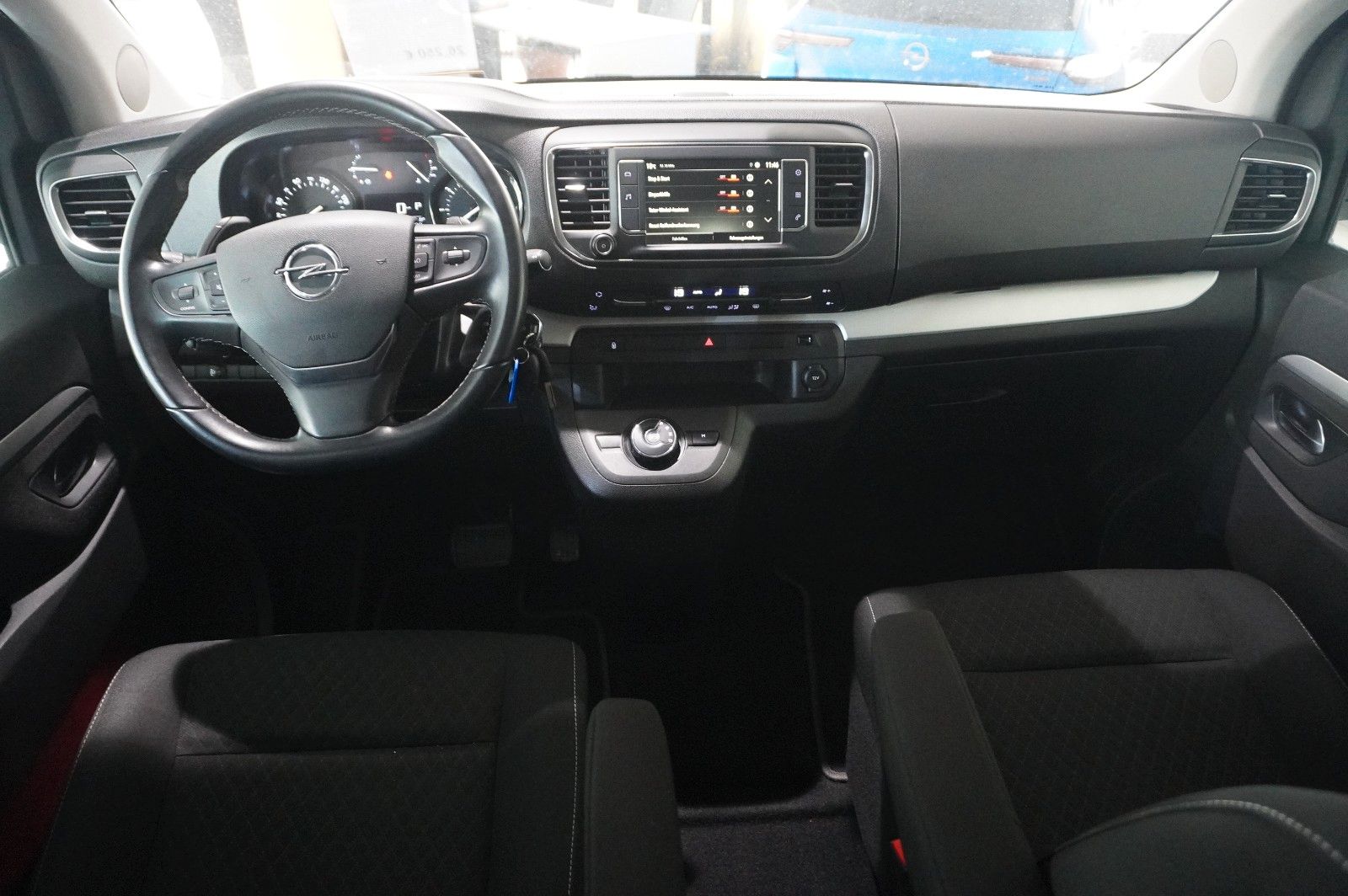 Fahrzeugabbildung Opel Zafira Life 2.0D "L" EDIT. 8-SITZE NAVI/LED/AHK
