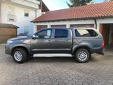 Toyota Hilux  mit Hardtop  - Toyota Hilux in Augsburg