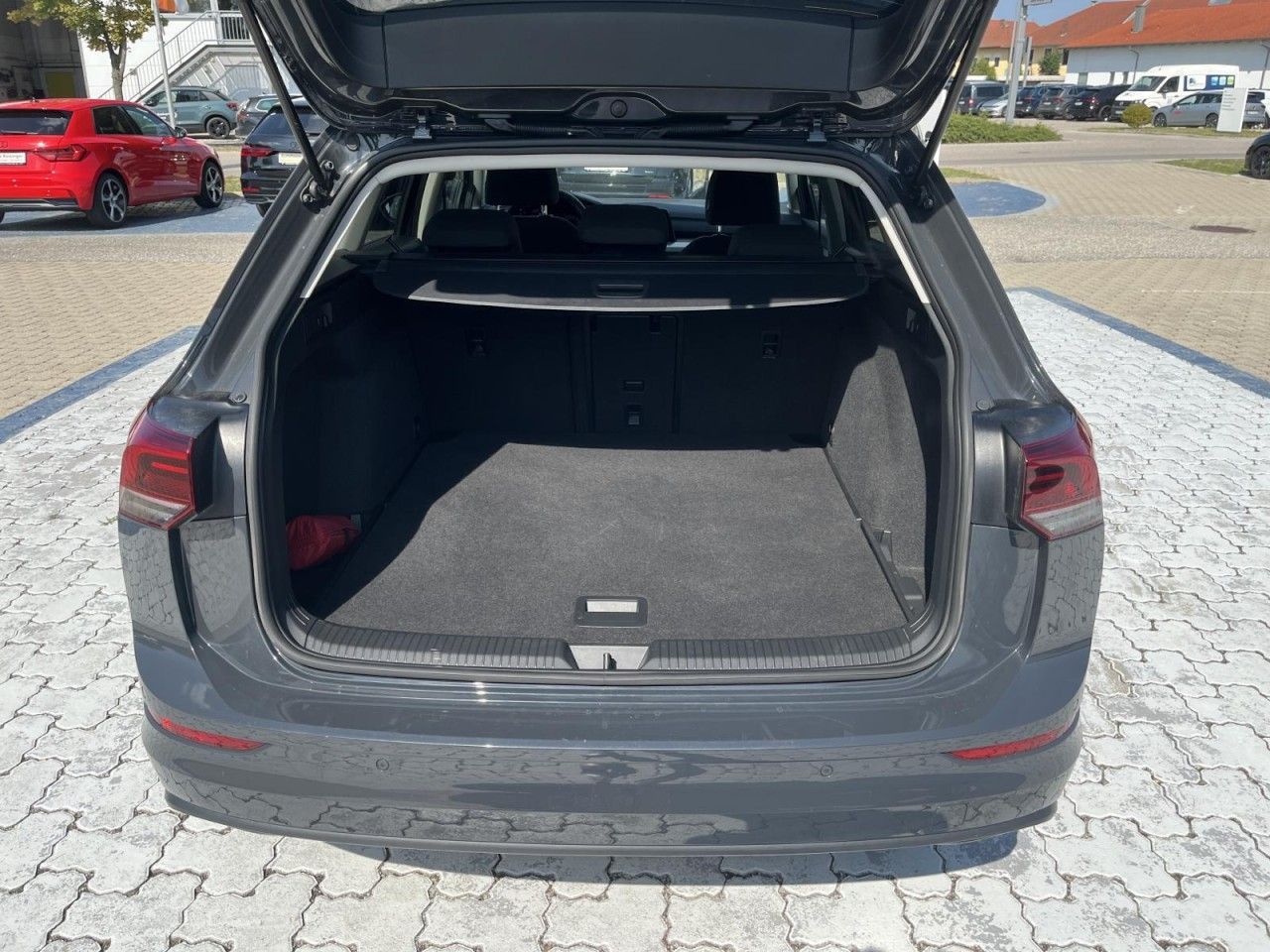 Volkswagen Golf - Bild 7