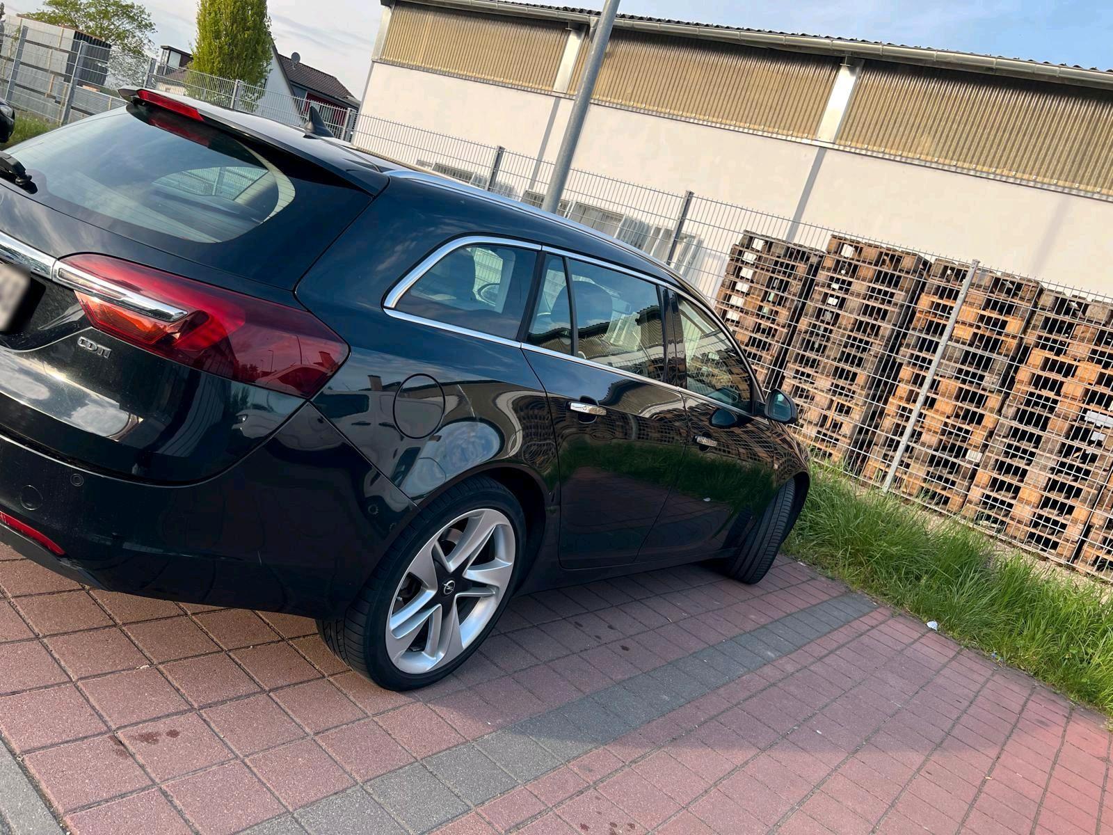 Opel Insignia 2014 — photo 12