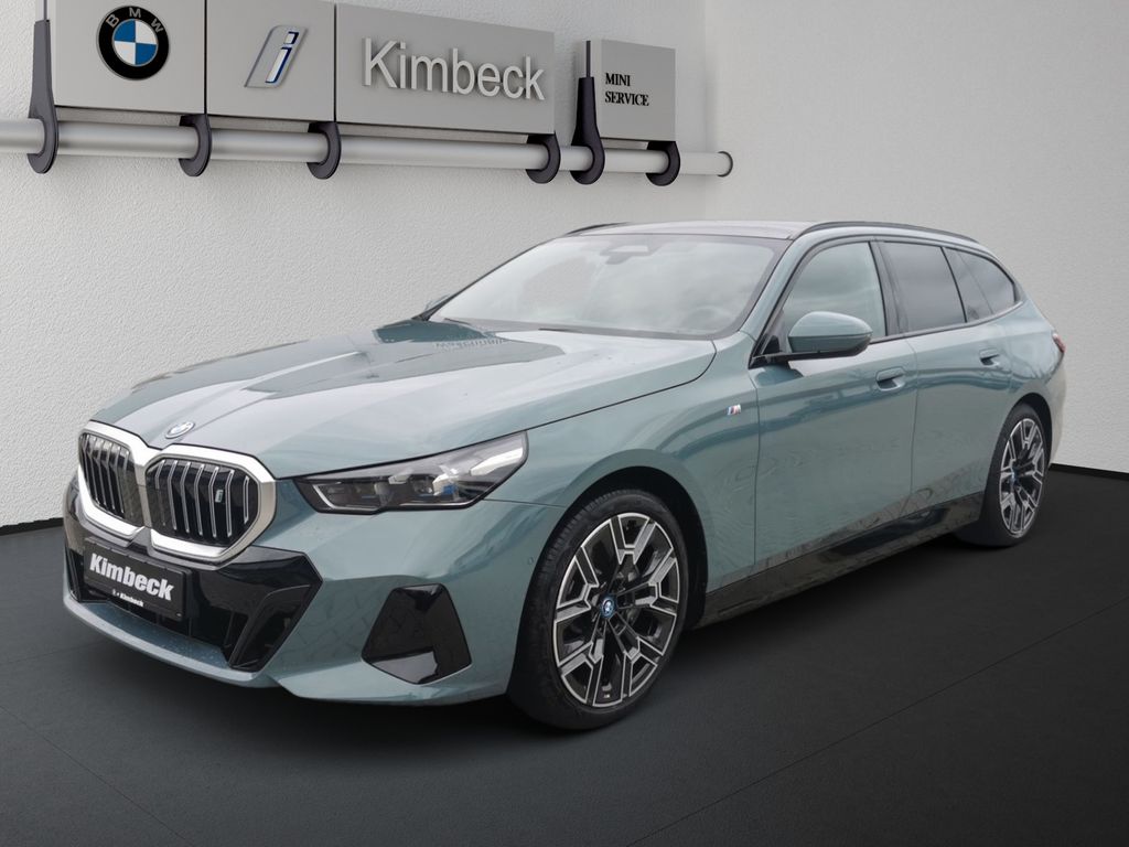BMW i5 eDrive40 Touring M SPORT Pano 360°Sitzbelüft