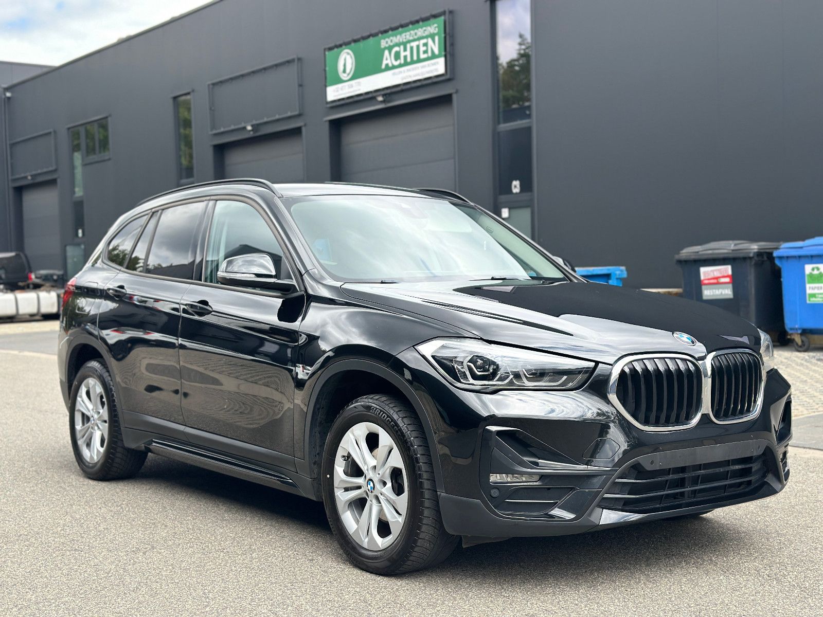 BMW X1 sDrive16d Sport Line *AUTO*LED*MEMORY*HUD