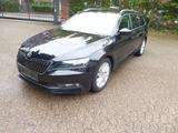 Skoda Superb Combi Style 4x4 135 tkm - Skoda Superb Gebrauchtwagen in Hamburg