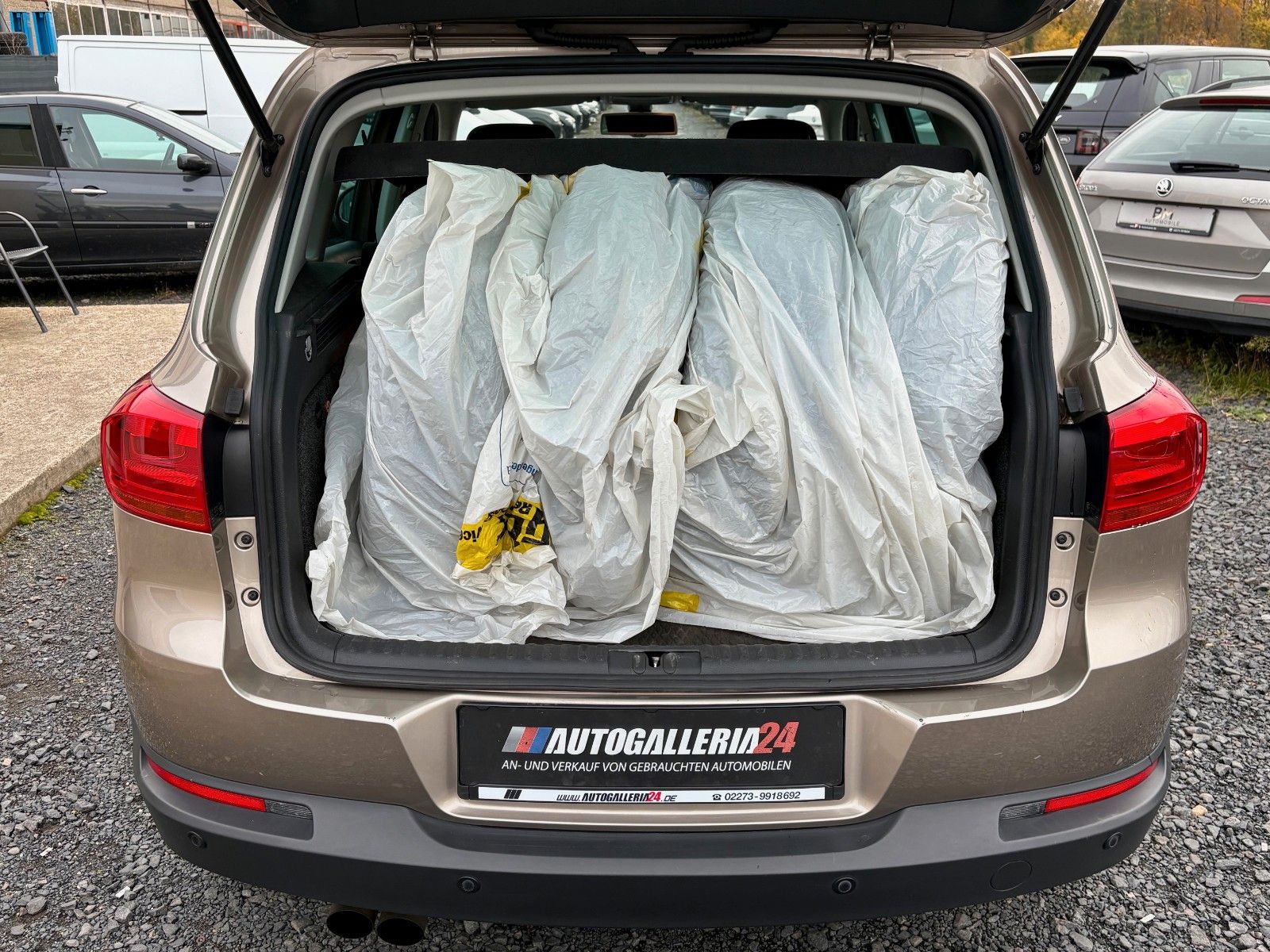 Fahrzeugabbildung Volkswagen Tiguan 1.4 TSI Cup Sport & Style Navi SPORTSITZE