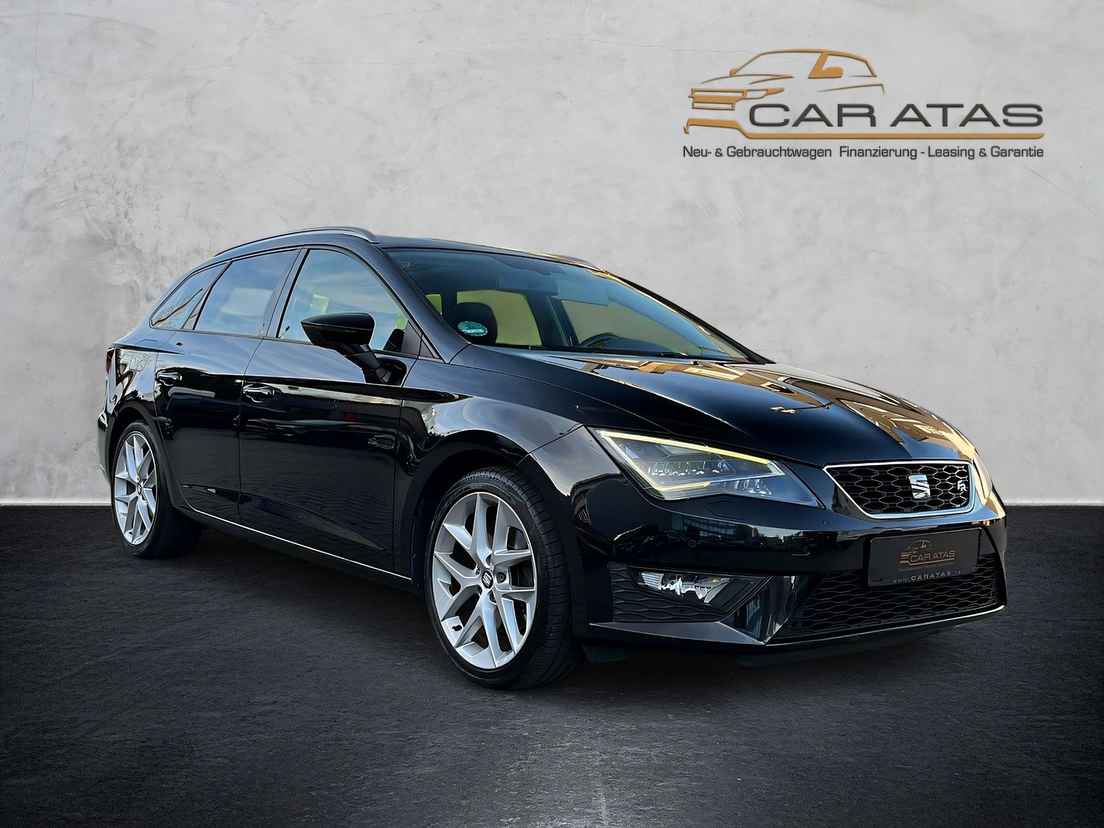 Fahrzeugabbildung SEAT Leon 2.0 TDI ST FR DSG NAVI PANO LED TEMPOMAT