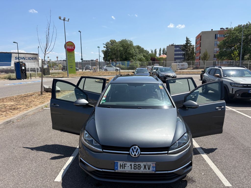 Image of Volkswagen Golf