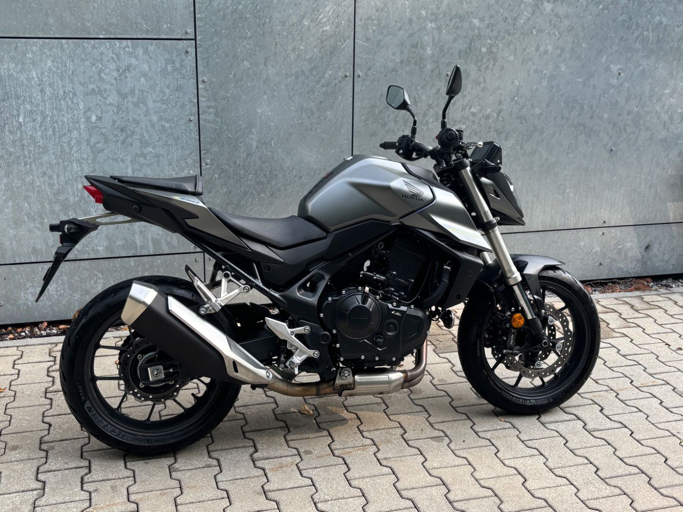 Fahrzeugabbildung Honda CB 750 Hornet A2