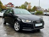 Audi A3 Sportback 1.4 TFSI Motor klackert - Audi A3: Motor