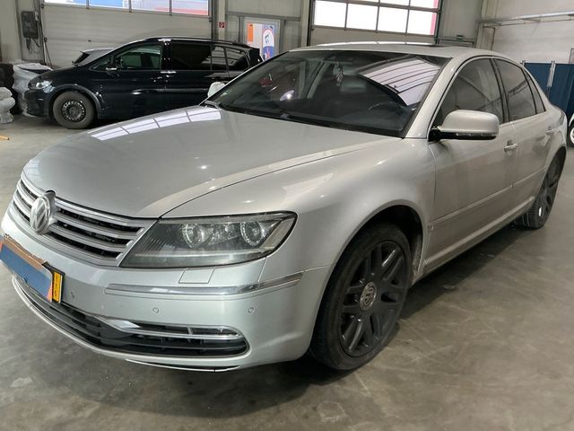 Volkswagen Phaeton 3.0 TDI 4Motion +BI-XEN+ACC+AHK+MASSAGE+