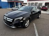 Mercedes-Benz GLA 220 CDI  4Matic Pano,Leder ,Autom.AHK - gebrauchte Mercedes-Benz GLA 220 aus dem Jahr 2015