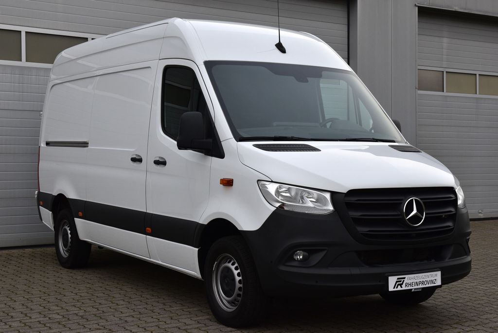 Image of Mercedes-Benz Sprinter