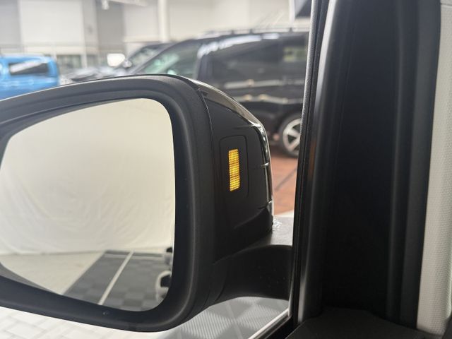 Volkswagen Caddy Maxi 2.0TDI DSG STYLE LED NAV STANDHZG AHK