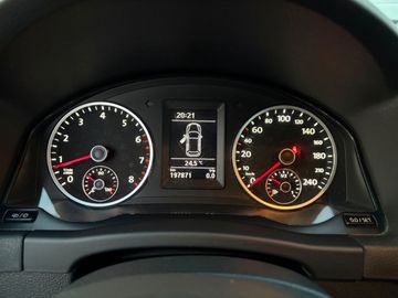 Volkswagen Tiguan - 12