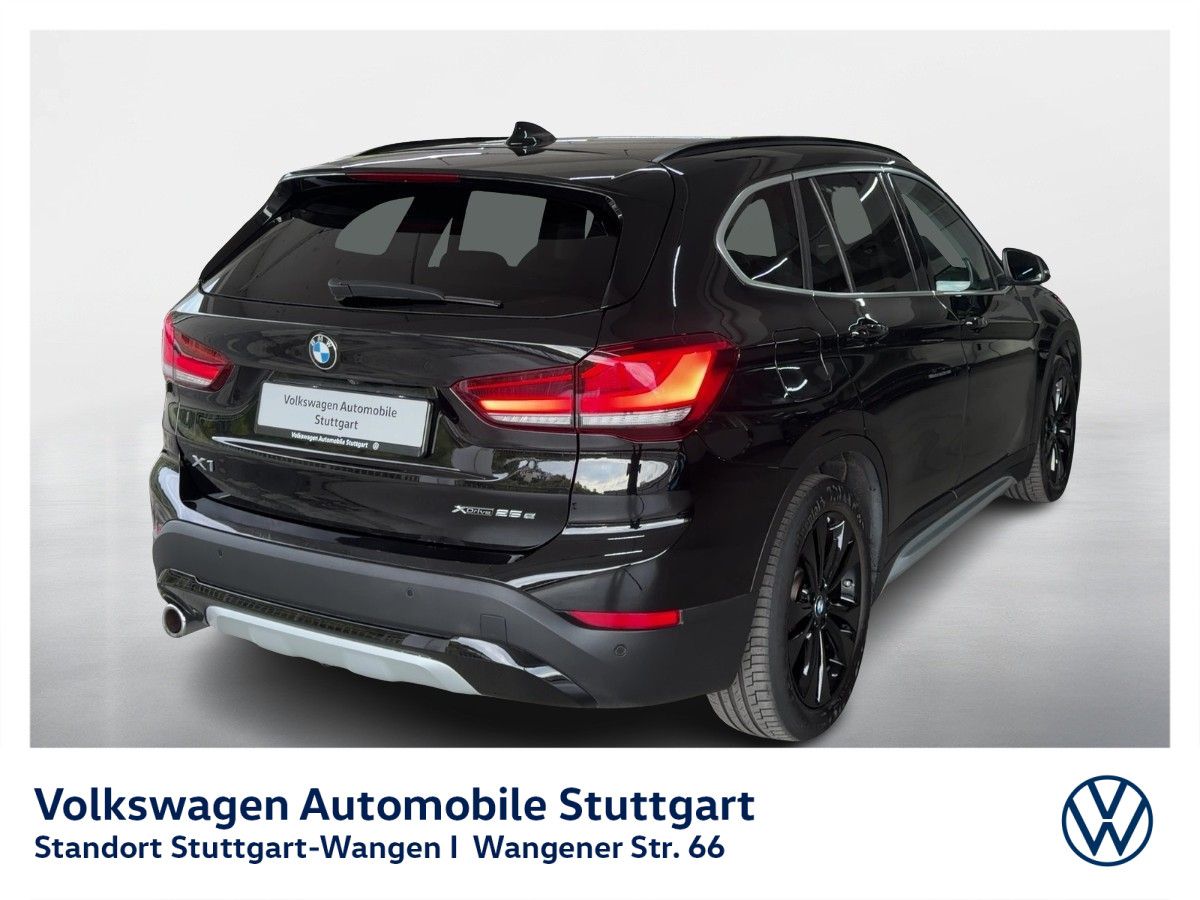 BMW X1 xDrive25e x Line Navi AHK Kamera GRA LED SHZ imagem 3