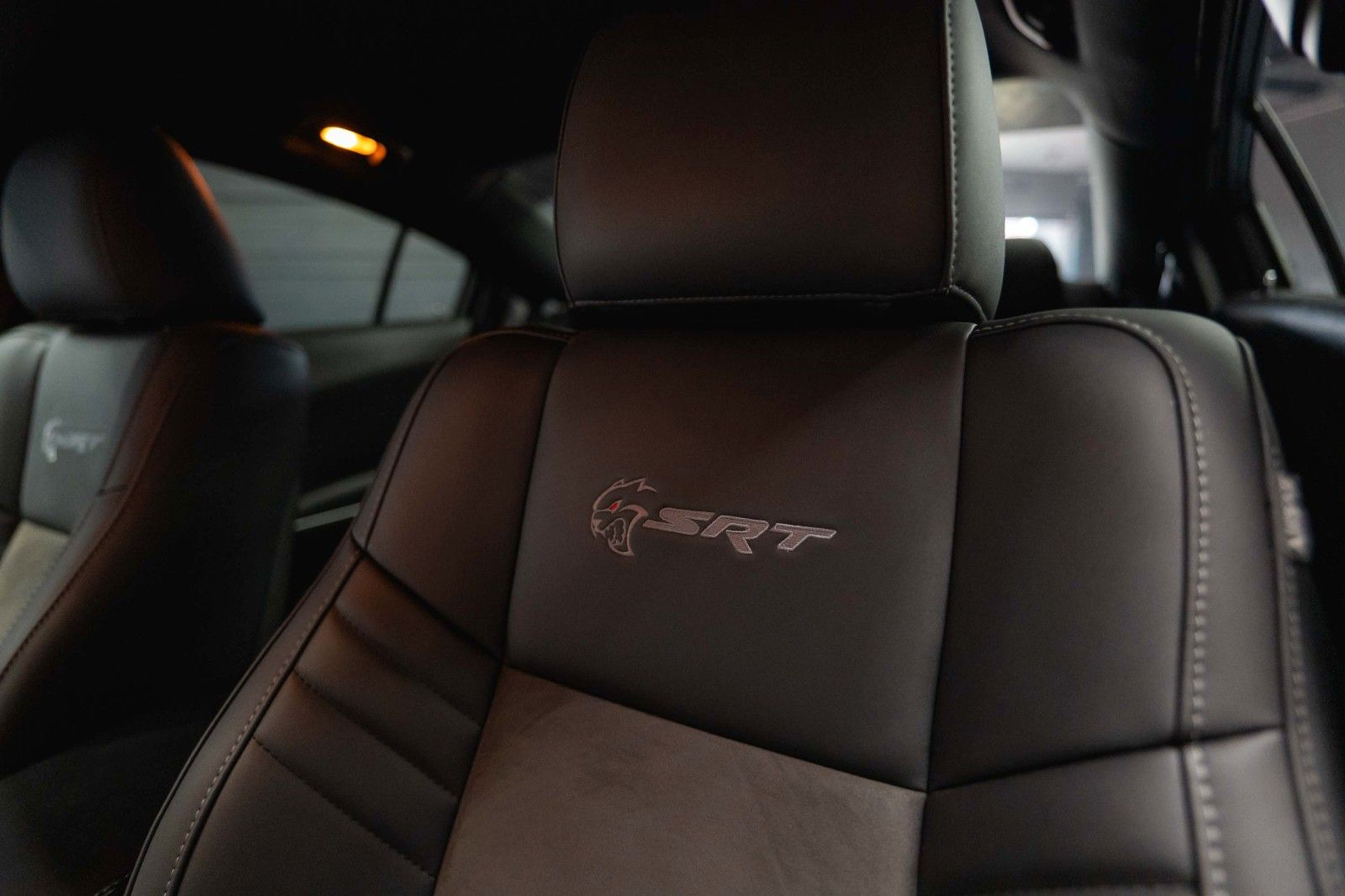 Fahrzeugabbildung Dodge Charger 3.6 4x4 SRT Styling *Kamera*LED*20 Zoll*