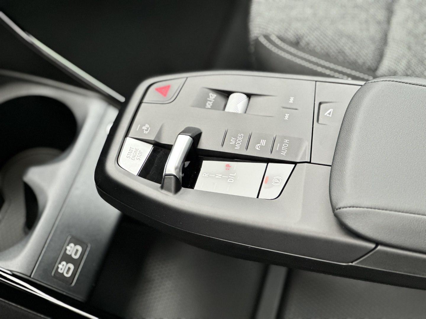 BMW Active 216i Active Tourer DAB LED Komfortzg. Shz, миниатюра 13