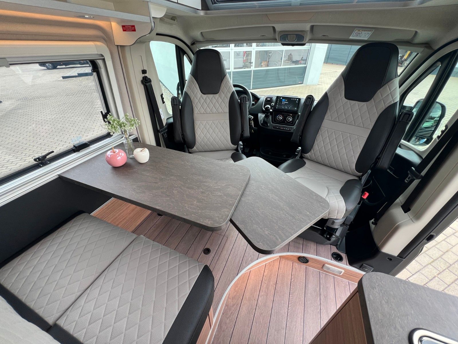 Fahrzeugabbildung Weinsberg CaraBus 630 ME Edition Fire