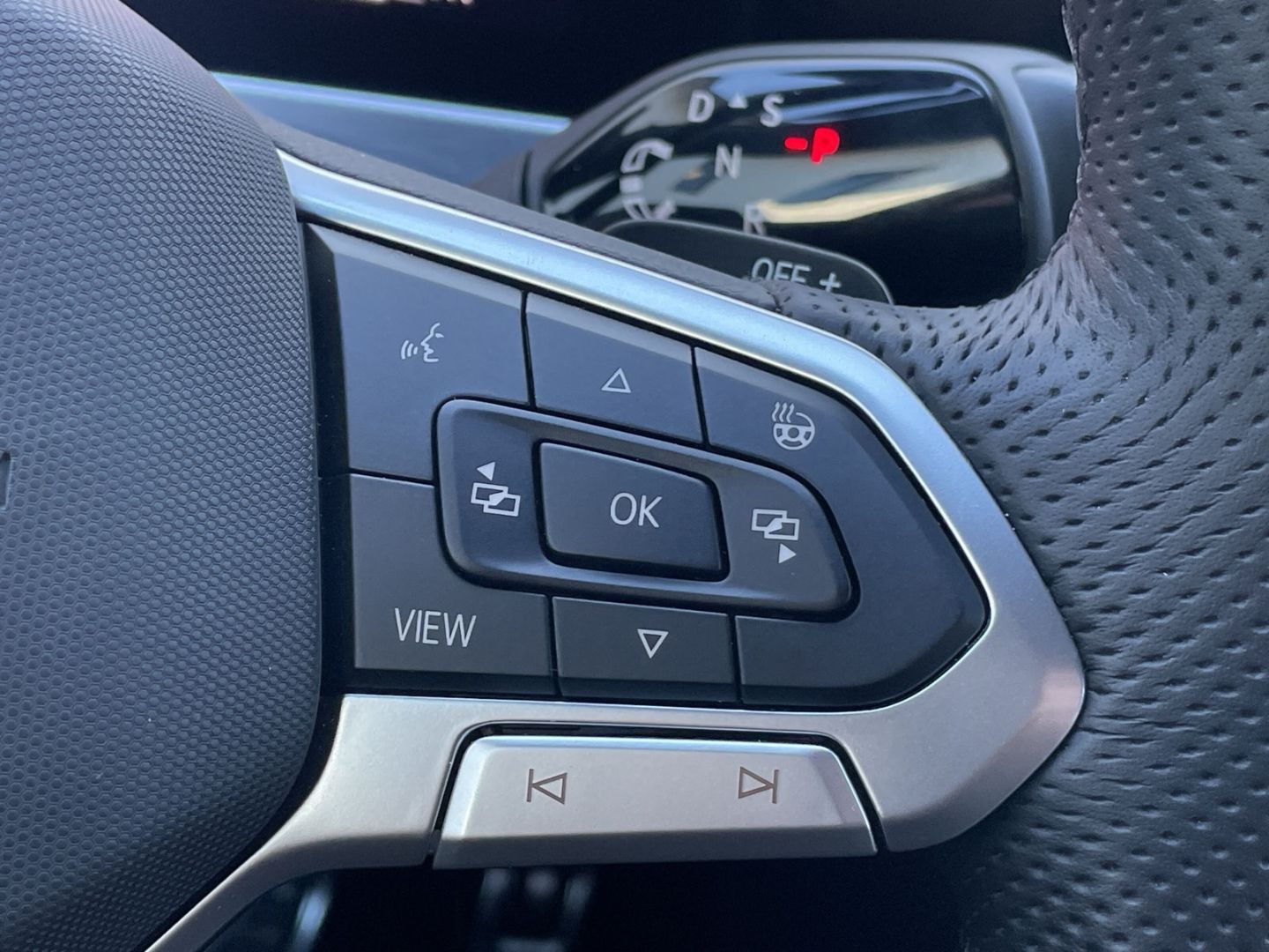 Passat 2.0 TDI R-Line AHK/Kamera/Keyless/Matrix/