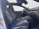 Volkswagen Golf R-Line 1.5 eTSI DSG BLACKSTYLE PANO NAVI - Volkswagen Golf: R Line