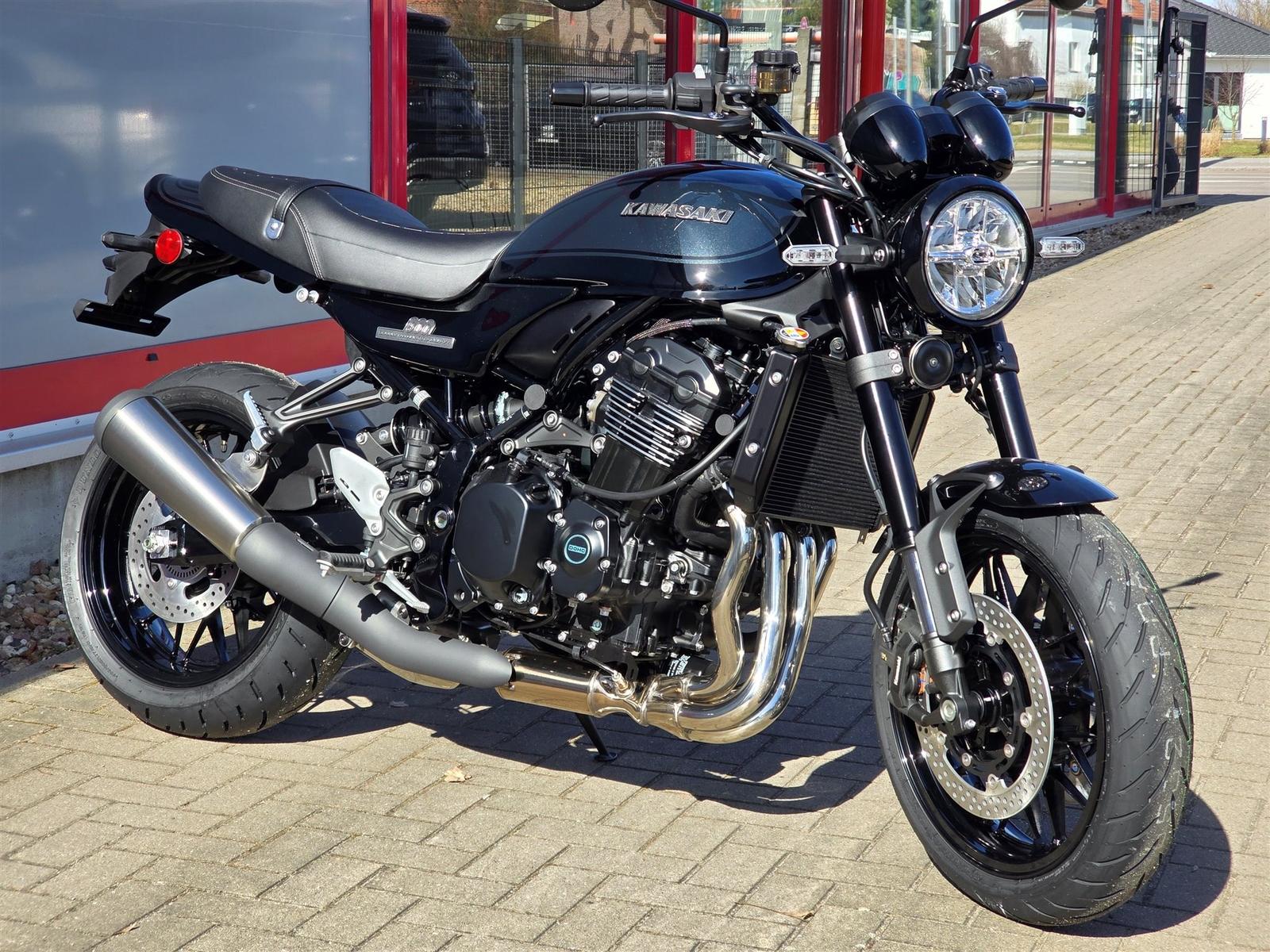 Kawasaki Z900 RS Black Ball Edition Neu, Mod. 2026,