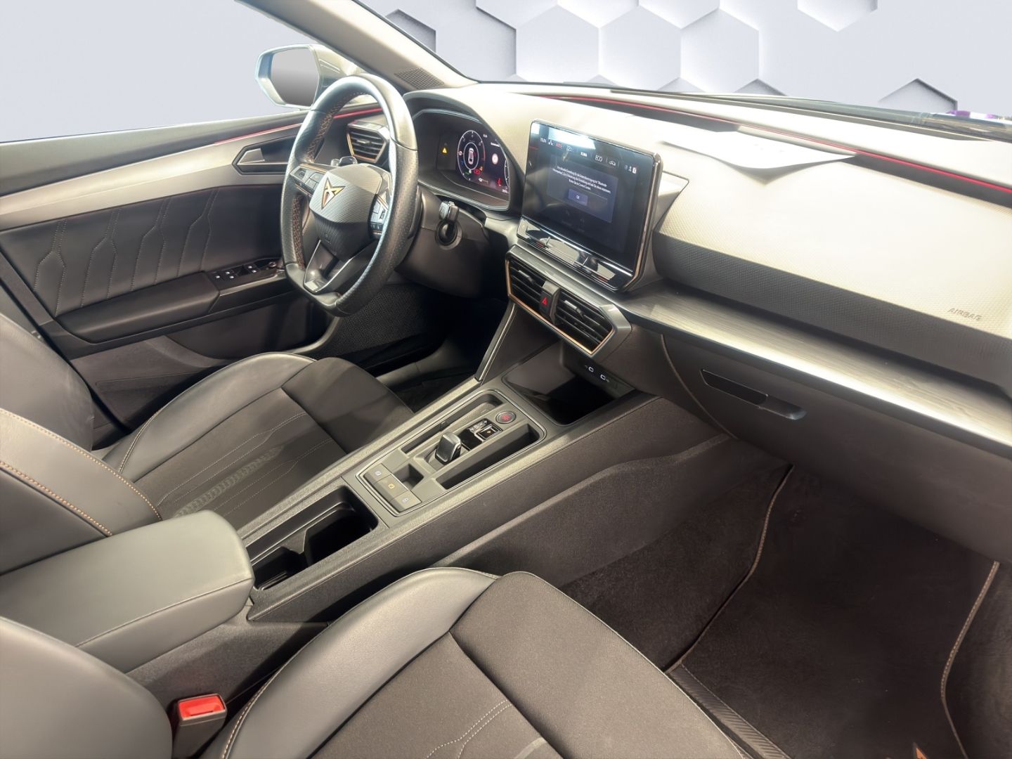 Leon Sportstourer 1.4l Hybrid DSG  AHZV LED PDC 