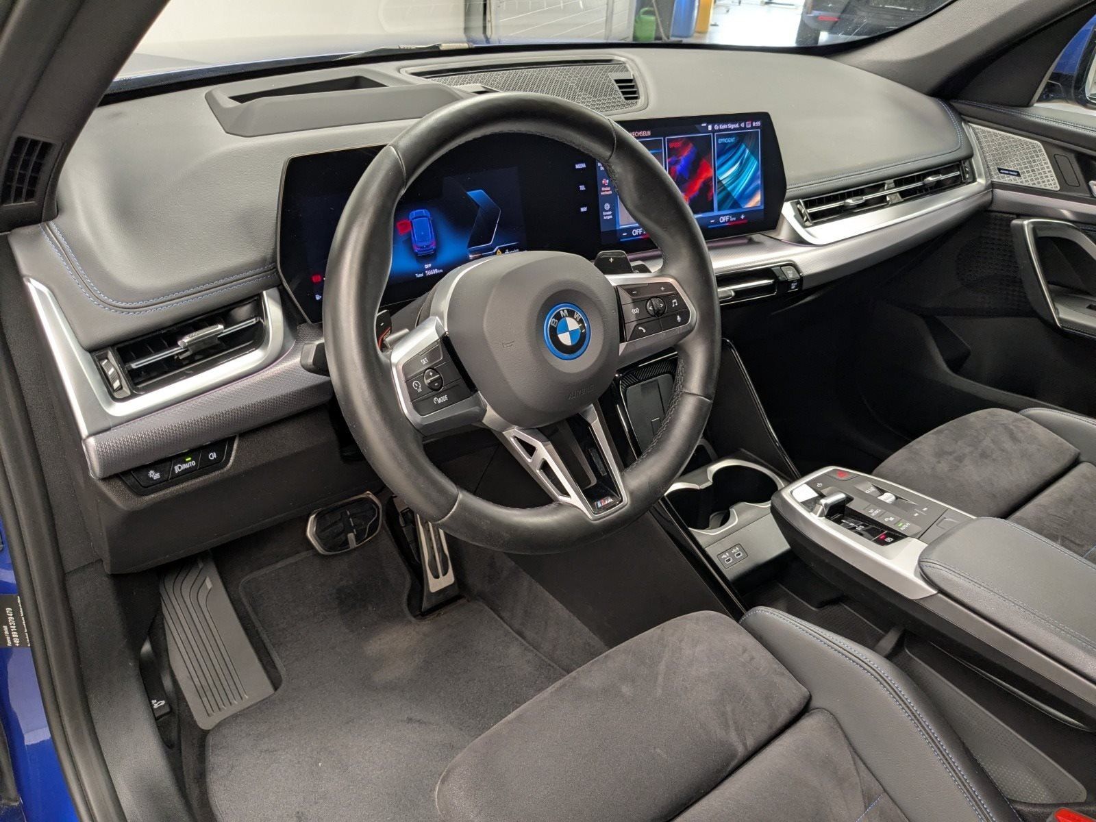 BMW X1 xDrive30e M Sport DA PA HUD HiFi LED SHZ 18 foto 16