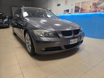 BMW 320 - 3
