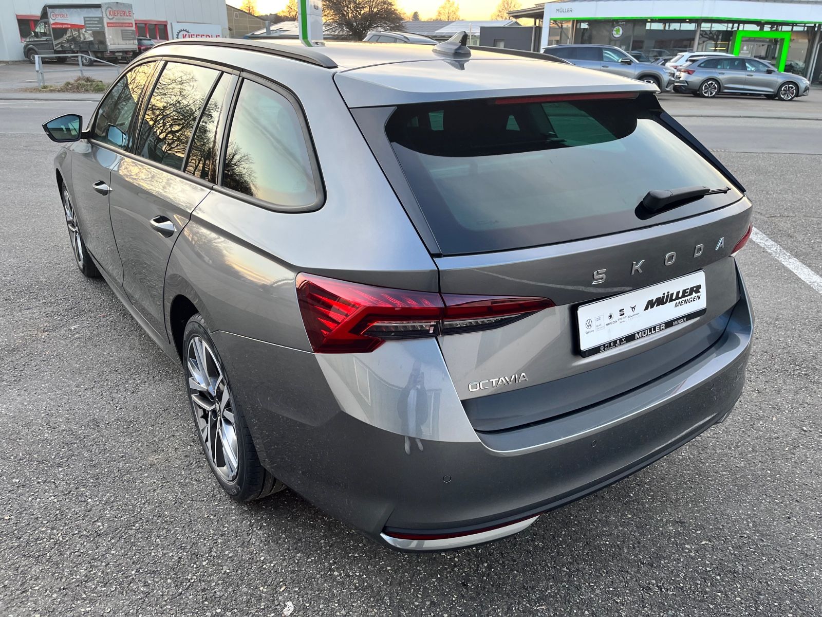 Skoda Octavia Combi Balance 2,0 TDI DSG AHK|Gar. imagem 3