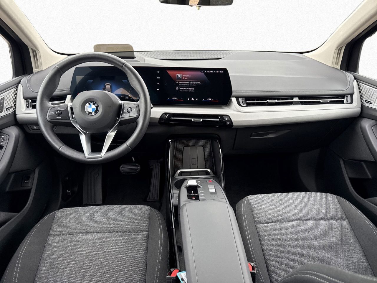 BMW 218 Active Tourer - Bild 16