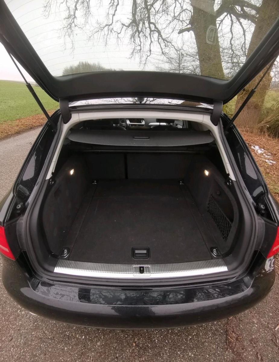 Audi A4 2011 — photo 5