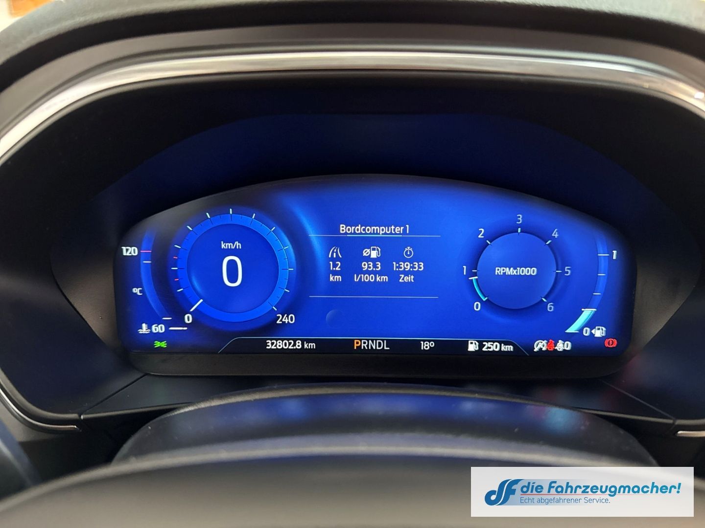 Fahrzeugabbildung Ford Focus Turnier Titanium X Navi Digitales Cockpit