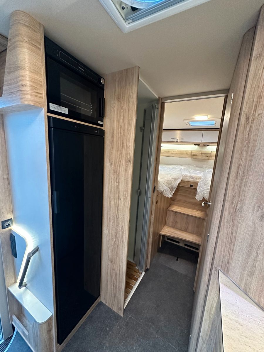 Fahrzeugabbildung Eura Mobil Profila T 726 EF CHALET, VOLL