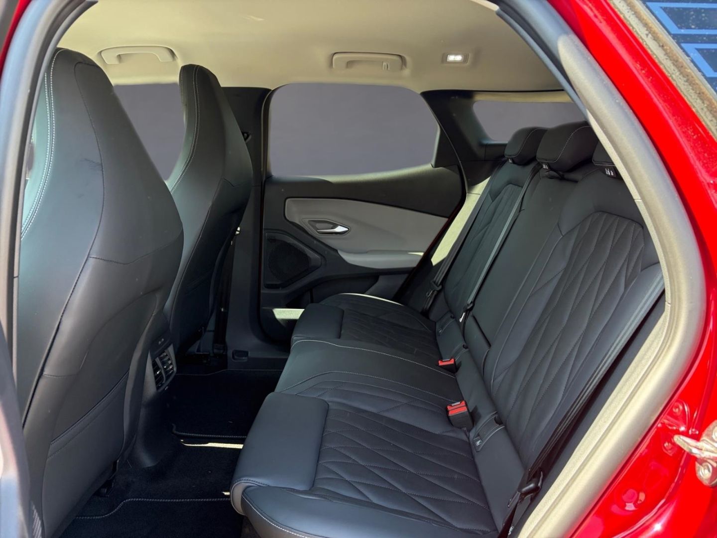 Fahrzeugabbildung Ford Explorer Premium RWD Navi  Soundsy: Massagesitze