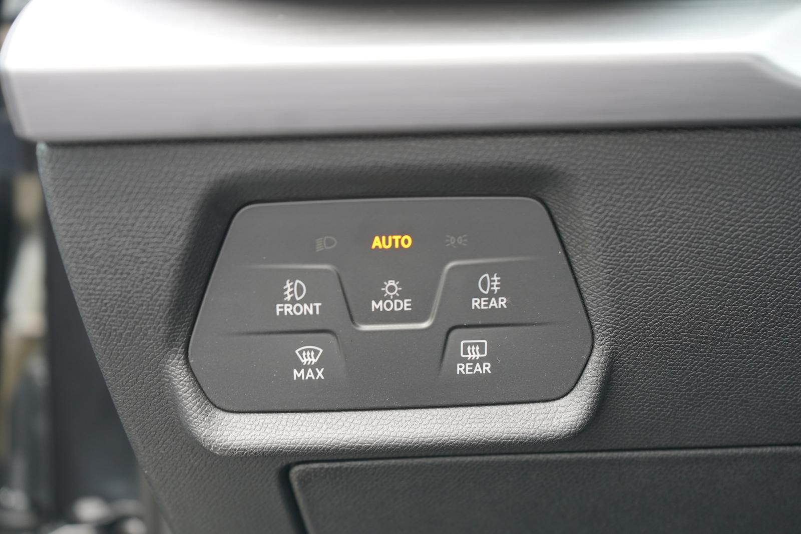 Seat Leon Sportstourer 1.5 FR LED Navi DAB Kamera USB