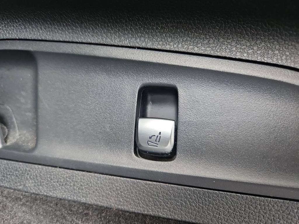 Fahrzeugabbildung Mercedes-Benz GLC 43 AMG 4M Coupé Totwi. ACC Memo HUD Airmatic