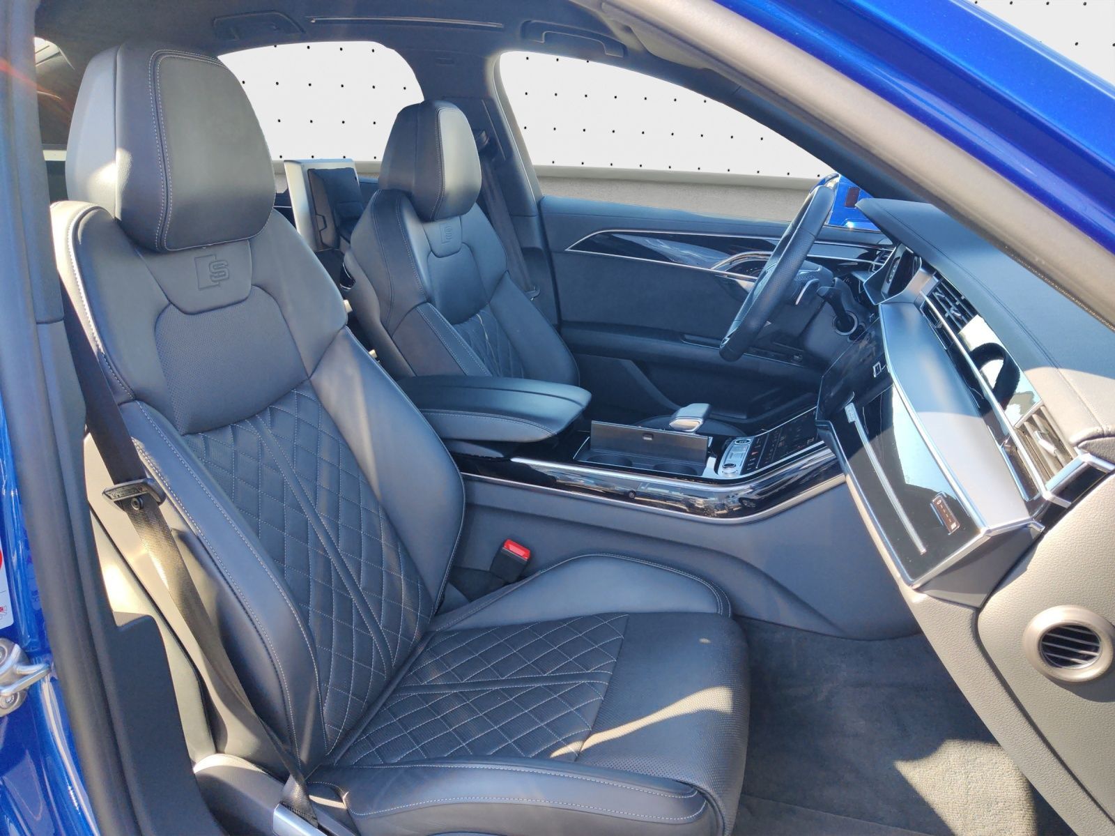 Audi A8 - Bild 4