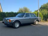 Mercedes-Benz 300D Sammler Originalzustand  - Mercedes-Benz Diesel Gebrauchtwagen aus dem Jahr 1984
