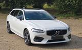 Volvo V90 D4 R-Design Geartronic R-Design  - weiße Volvo V90