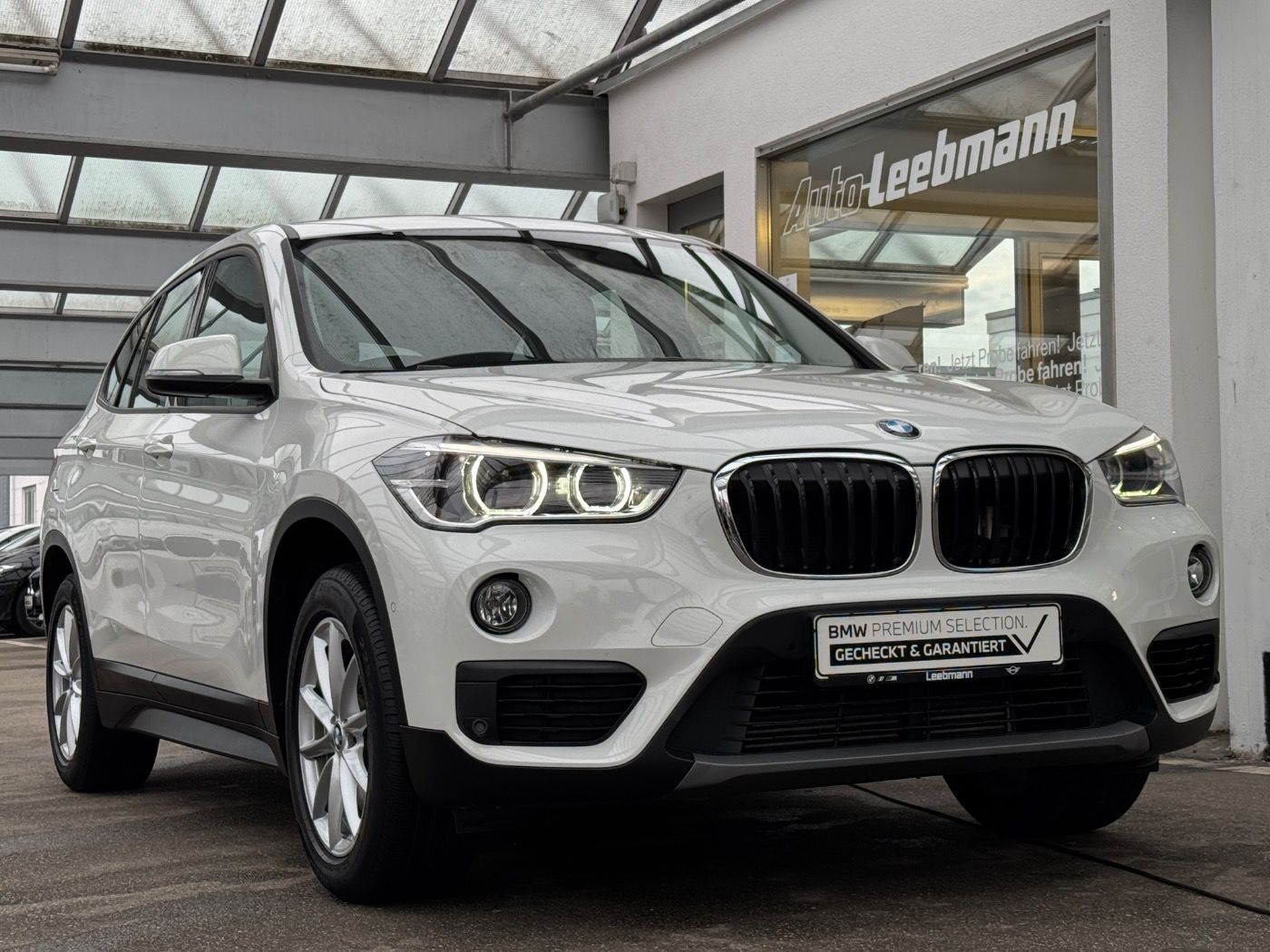 Fahrzeugabbildung BMW X1 xDrive20i Aut. Advantage AHK 2 JAHRE GARANTIE